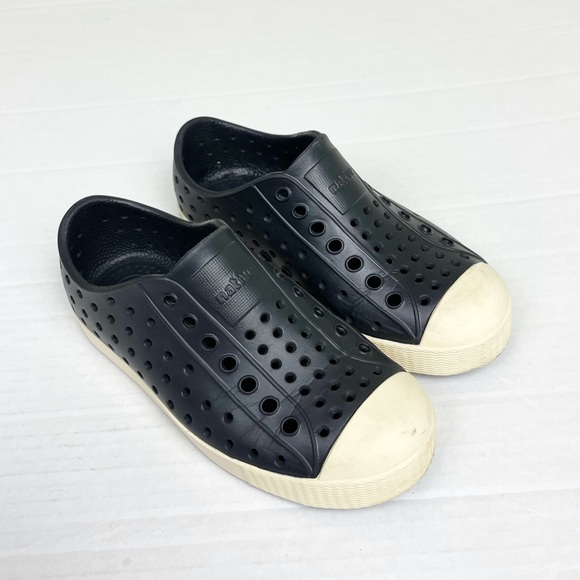 Native Jefferson Shoes Black and Cream size 12